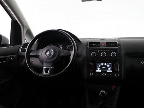 Volkswagen Touran - 1.4 TSI 141pk Comfortline 7p. | Navigatie | Cruise control | Climate control | P - 1