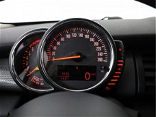 Mini Mini Cooper - 1.5 136pk | Navigatie | Cruise Control | MF Stuurwiel | LM Velgen | Radio | Armst