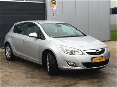 Opel Astra - 1.4 Edition Z.G.A.N. BANDEN EN REMBLOKKEN V+A