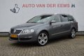 Volkswagen Passat Variant - 1.6 FSI Highline Business Clima / Lmv / Half leder - 1 - Thumbnail