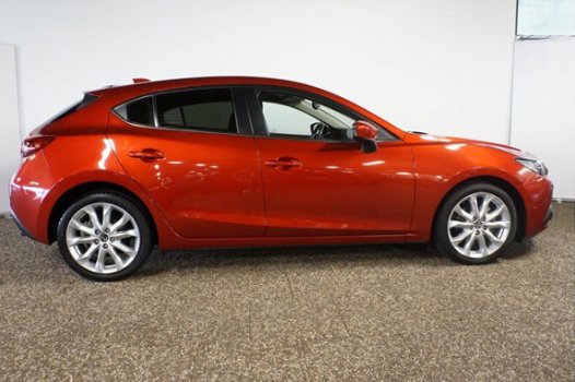 Mazda 3 - 3 2.2D GT-M | Automaat | Leer | Xenon | Navi | Bose - 1