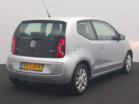 Volkswagen Up! - 1.0 60pk Move up NAP, navigatie, airco, parkeersensoren, cruise control - 1