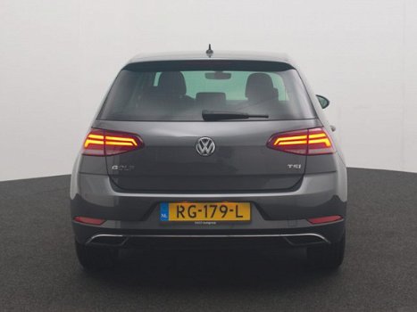 Volkswagen Golf - Facelift 1.0 TSI 110pk Comfortline NAP, navigatie, parkeersensoren, dab - 1