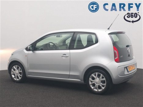 Volkswagen Up! - 1.0 60pk Move up NAP, navigatie, airco, parkeersensoren, cruise control - 1