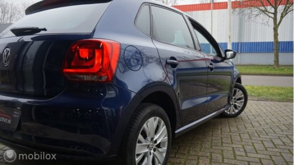 Volkswagen Polo - 1.2 12V LIFE 12-13 STOELVERW. CRUISE VELGEN PDC GETINT GLAS 5 DEURS ZEER NETJES - 1