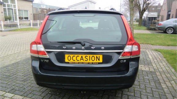 Volvo V70 - 2.0 D3 136 PK Polar Plus 5-Cilinder Trekhaak Leder Navi Ecc-Airco Lmv Pdc V+A enz. GEEN - 1