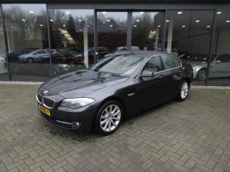 BMW 5-serie - 523I HIGH EXECUTIVE, Xenon, Leer, NaviPro, Clima, Cruise, Stoelverw, P - 1