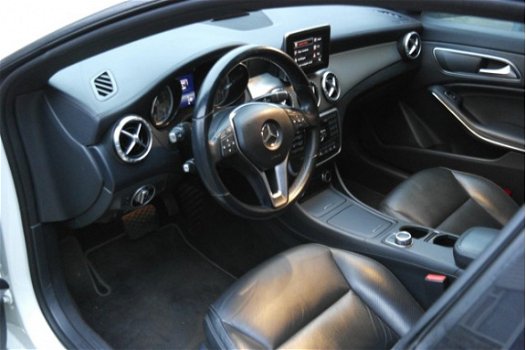 Mercedes-Benz CLA-Klasse - 200 Ambition Leder Navi NL Auto - 1