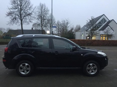 Peugeot 4007 - 2.2 HDiF ST 7p - 1