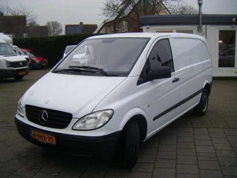 Mercedes-Benz Vito - 109 CDI 320 Amigo VOORZIEN VAN BIRIJDERSBANKJE+TREKHAAK NIEUWSTAAT - 1