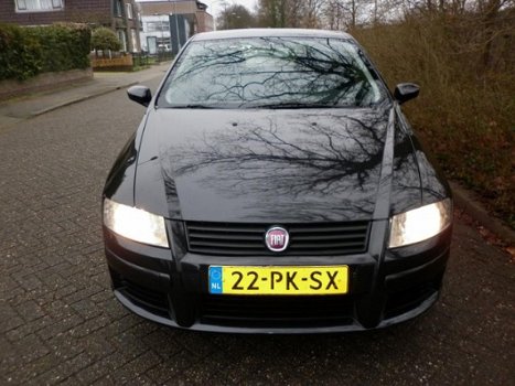 Fiat Stilo - 1.6-16V Active Plus zeer nette auto+nieuwe apk - 1