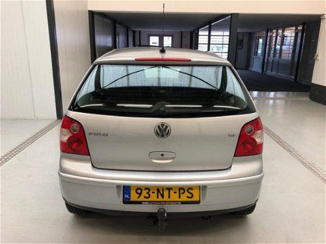 Volkswagen Polo - 1.4-16V Highline Automaat/5drs/NweApk/2eEigenaar - 1