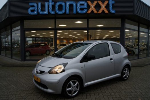 Toyota Aygo - 1.0-12V ABS I TWEE AIRBAGS I BUMPERS IN KLEUR I STARTONDERBREKER - 1