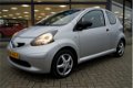 Toyota Aygo - 1.0-12V ABS I TWEE AIRBAGS I BUMPERS IN KLEUR I STARTONDERBREKER - 1 - Thumbnail