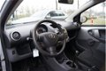 Toyota Aygo - 1.0-12V ABS I TWEE AIRBAGS I BUMPERS IN KLEUR I STARTONDERBREKER - 1 - Thumbnail