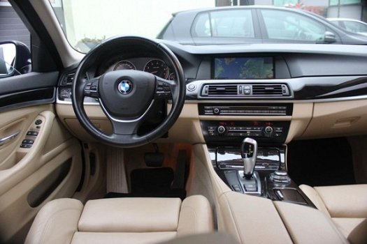 BMW 5-serie - 528i High Executive 6-cilinder - 1