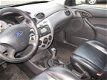 Ford Focus Wagon - 1.6-16V Futura leer airco nap nw apk - 1 - Thumbnail
