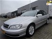 Opel Omega - 2.2i-16V 4 deurs, mooie auto, loopt als een zonnetje en rijd nog als een trein - 1 - Thumbnail