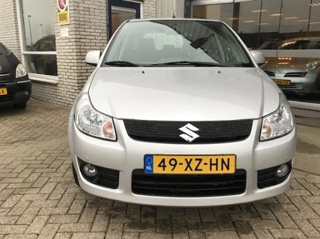 Suzuki SX4 - 1.6 Exclusive AUTOMAAT zeer netjes - 1