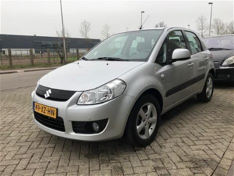 Suzuki SX4 - 1.6 Exclusive AUTOMAAT zeer netjes - 1