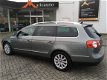 Volkswagen Passat Variant - 1.4 TSI Highline Cruise Stoelverwarming Parkeer sensoren - 1 - Thumbnail