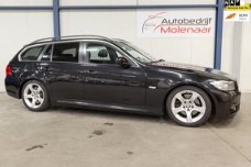 BMW 3-serie Touring - 325d High Executive /AUTOMAAT/TREKH./LEER/NAVI