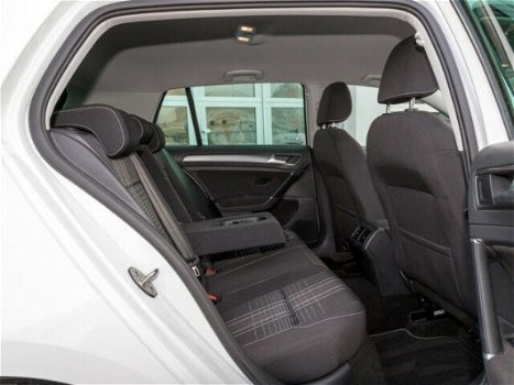 Volkswagen Golf - 1.2 TSI COMFORT XENON RIJKLAAR / BOVAG - 1