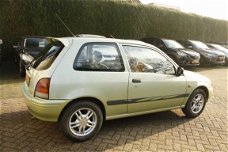 Toyota Starlet - 1.3 75PK STUURBEKRACHTIGING