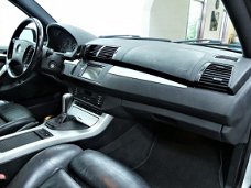 BMW X5 - 4.4i Privacy/ navi/ Bluetooth