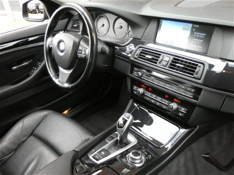 BMW 5-serie Touring - 523i High Executive - 1