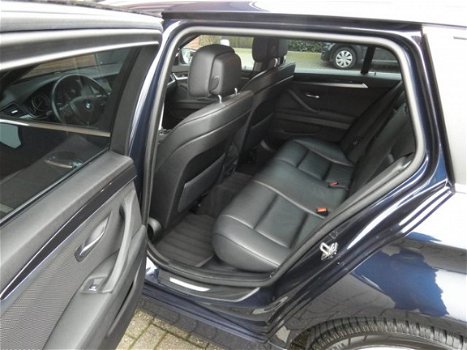 BMW 5-serie Touring - 523i High Executive - 1