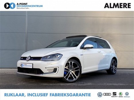 Volkswagen Golf - 1.4 TSI GTE | Panoramadak | Navigatie | Climate Control | DSG | - 1