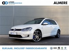 Volkswagen Golf - 1.4 TSI GTE | Panoramadak | Navigatie | Climate Control | DSG |