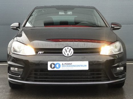 Volkswagen Golf - 1.4 TSI Business Edition R Connected | R-line interieur en exterieur | Panoramadak - 1