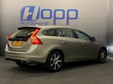 Volvo V60 - 2.4 D6 AWD Plug-In Hybrid Summum VOL JAAR GARANTIE €19.950, - INCL BTW