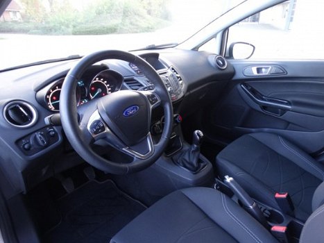 Ford Fiesta - 1.0 80PK 5D / NAVI / CRUISE / AIRCO - 1