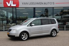 Volkswagen Touran - 1.6-16V FSI Trendline | Airco | Lichtmetalen velgen | Cruise Control | Trekhaak