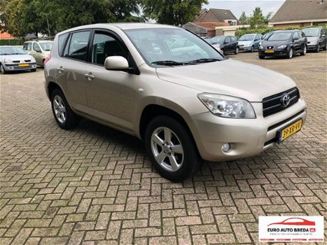 Toyota RAV4 - 2.0 16v VVT-i - 1