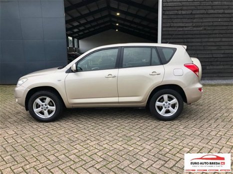 Toyota RAV4 - 2.0 16v VVT-i - 1