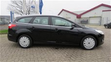 Ford Focus Wagon - 1.6 TDCI ECOnetic Lease Titanium GERESERVEERD.Navigatie, Trekhaak, Xenon, Park Pa