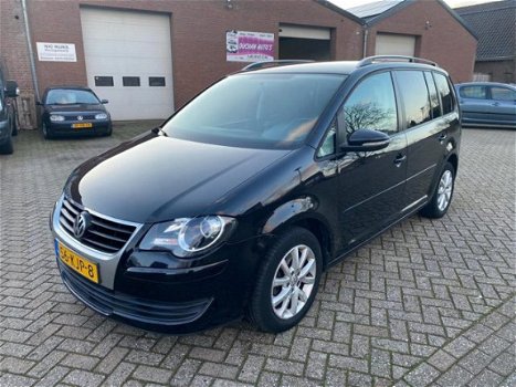 Volkswagen Touran - 2.0 TDI Highline *NAVIGATIE *NIEUWE APK - 1