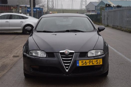Alfa Romeo GT - 1.9 JTD Distinctive | Xenon | Clima | APK 6-2020 - 1