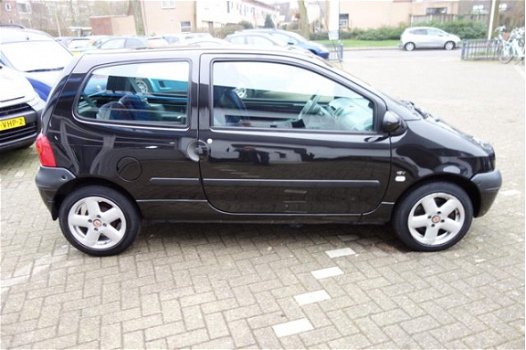 Renault Twingo - 1.2-16V Privilège - 1