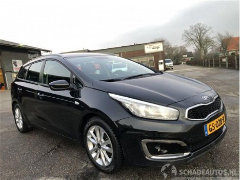 Kia Cee'd - 1.6 gdi 135pk first edition - navi - camera - pdc - led - lmv - 64dkm nap - 1