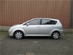 Toyota Corolla Verso - 1.8 VVT-i 5 Pers. (Airco, Cruise, Trekhaak, PDC) - 1 - Thumbnail