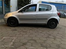 Toyota Yaris - 1.0-16V VVT-i Sol