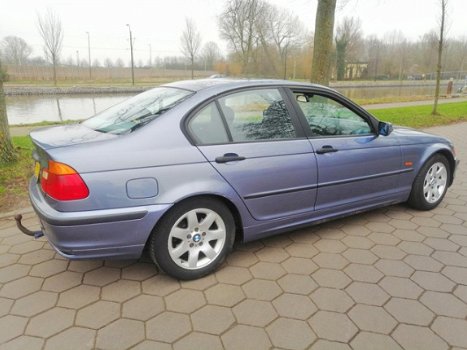 BMW 3-serie - 318i Executive Automaat- Clima+Airco- Rijd 100%- Originele Staat - 1