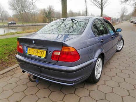 BMW 3-serie - 318i Executive Automaat- Clima+Airco- Rijd 100%- Originele Staat - 1