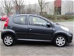 Peugeot 107 - 1.0-12V Urban Move - AIRCO - 5 DEURS - BOEKEN ERBIJ - GARANTIE - ACTIE PRIJS - 1 - Thumbnail