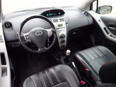 Toyota Yaris - 1.3 VVTi Sol 5-deurs LEER/airco dealer onderhouden